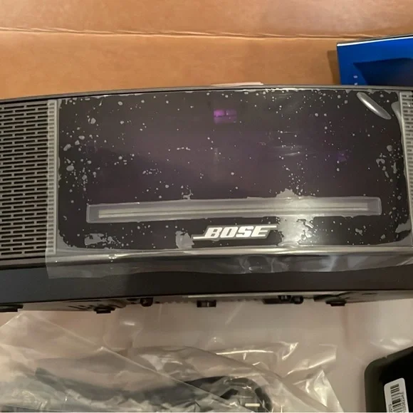 Bose Black Wave Radio System with Digital Display - Picture 3 of 3